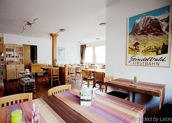 Hotel Cabana מלון 3*