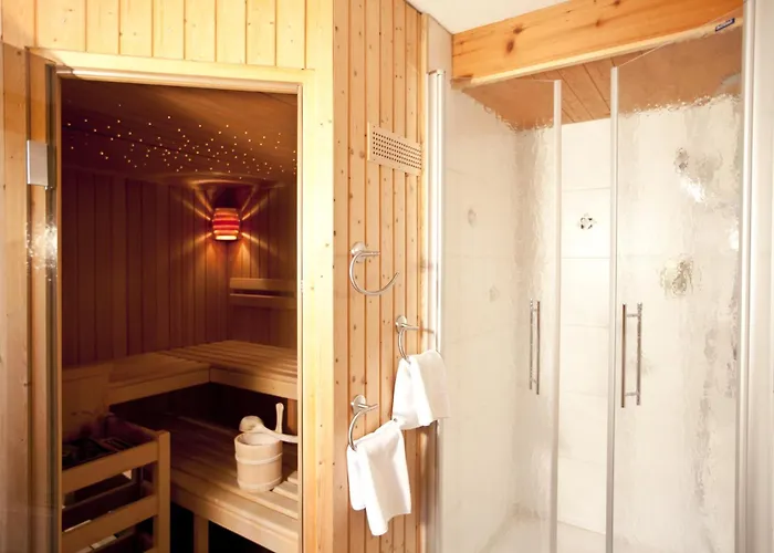 Hotel Cabana מלון 3*