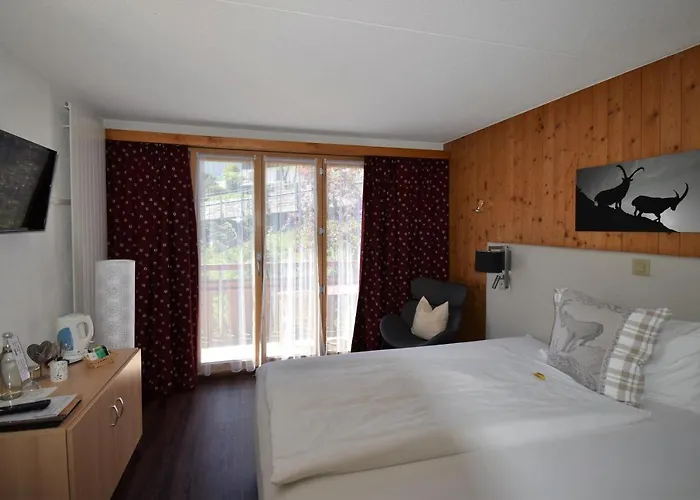 מלון Hotel Cabana 3*